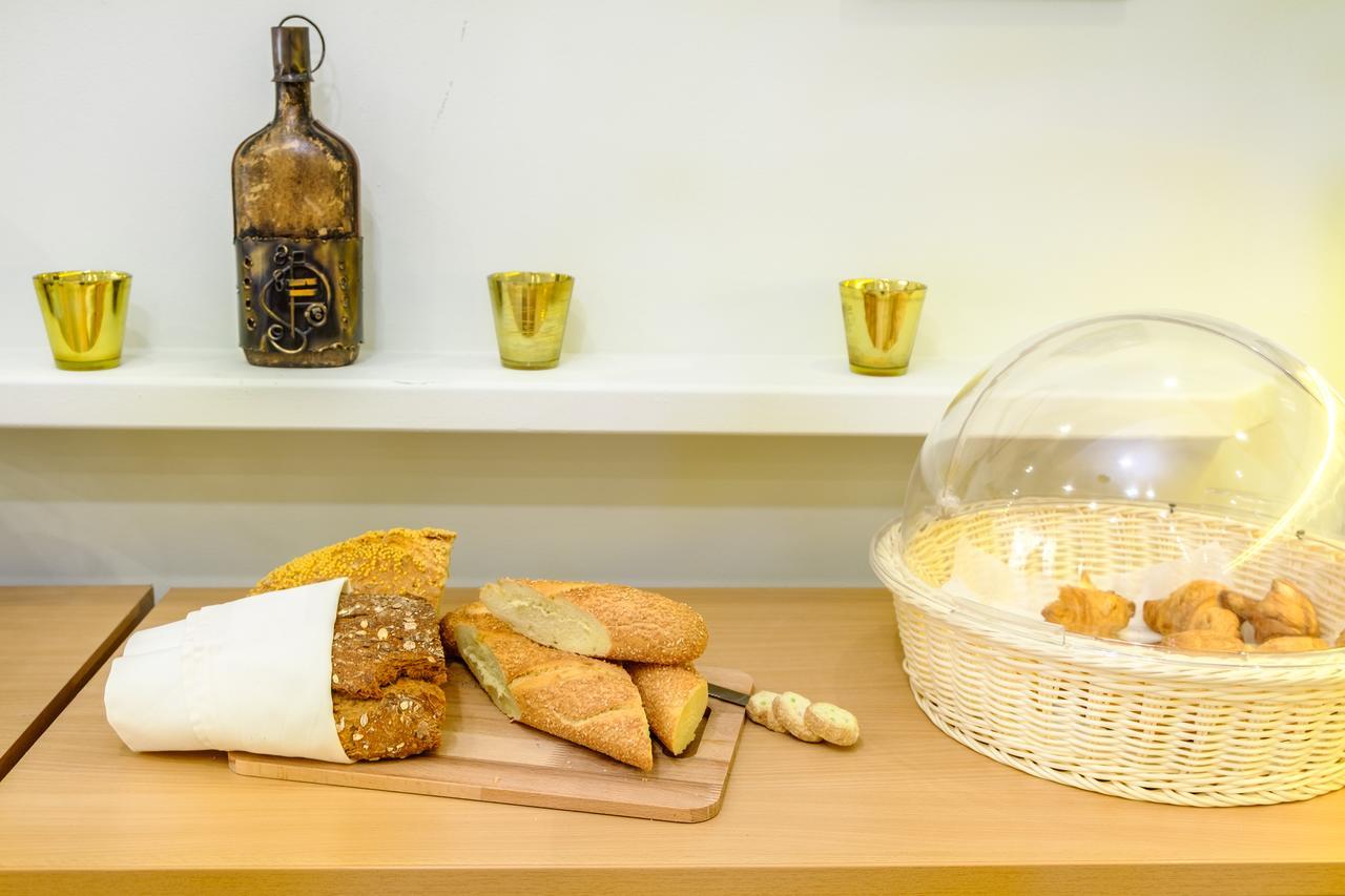 Aphrodite Hotel Syros Kini Eksteriør bilde