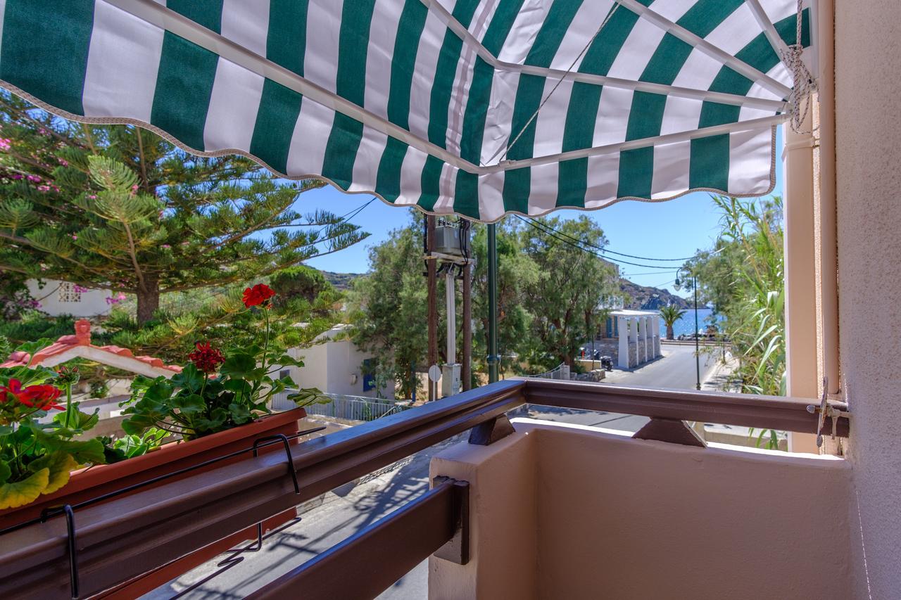 Aphrodite Hotel Syros Kini Eksteriør bilde